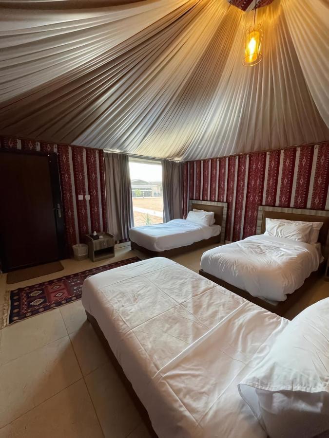 Hotel مخيم جبل بردى Jabal Burdah Camp Wadi Rum Zewnętrze zdjęcie